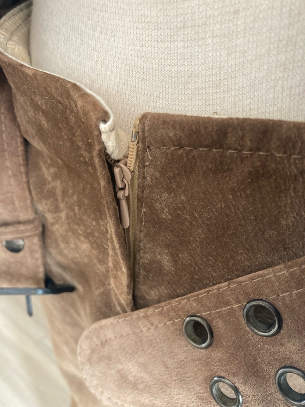 Brown Suede Two-Piece Jacket & Flared Pants Set Sz 7 - Picture 6 of 14